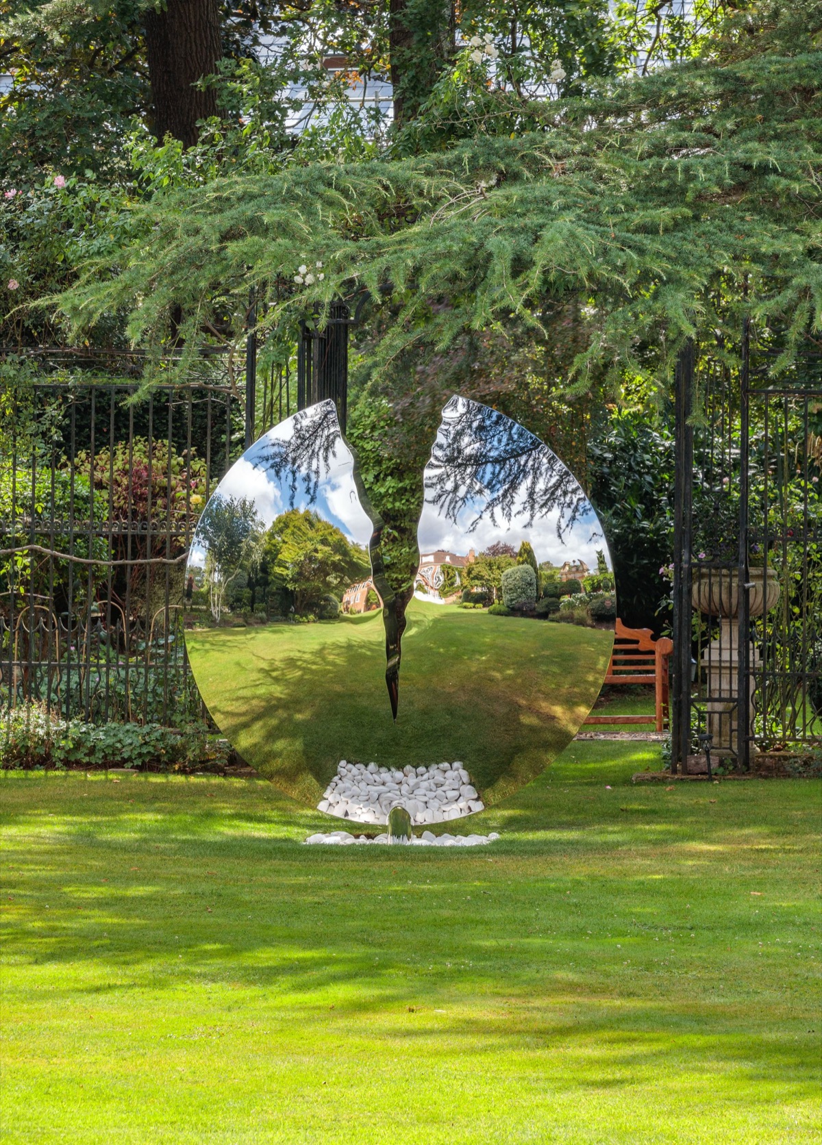 David Harber – photograph 13 of 24 by Clive Nichols