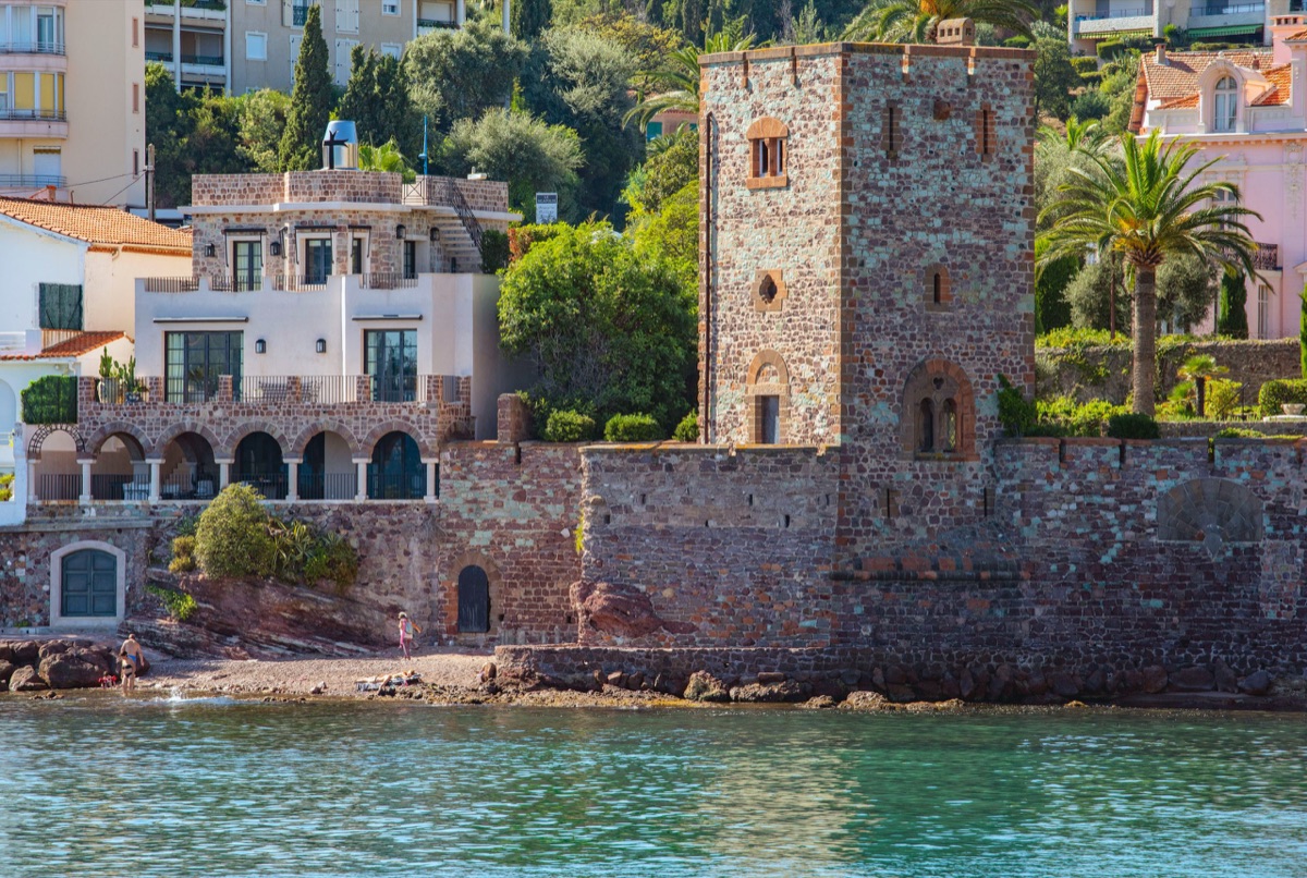 Mediterranean gardens and interiors – photograph 25 of 25 by Clive Nichols